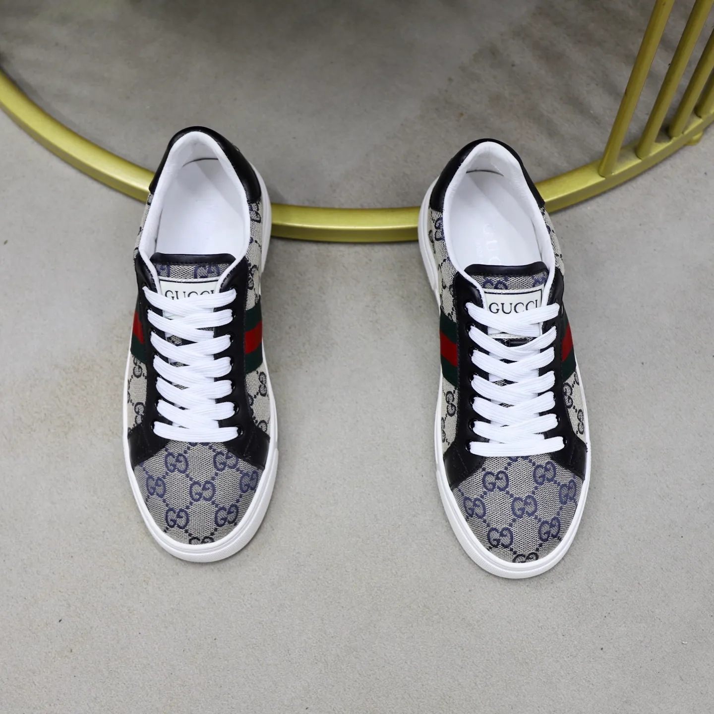 Men's shoes: 420💰🙅‍♂️🙅‍♂️🙅‍♂️ Brand: Gucci GuCCI Standard code: 38-44 (45 customized) Grade: Same as the official website Material: Brand cloth fabric Comfortable and breathable sheepskin lining Lightweight wear-resistant outsole Style category: Men's fashionable casual shoes Running sneakers Distinguished luxury brand elements Top luxury Color: actual picture color